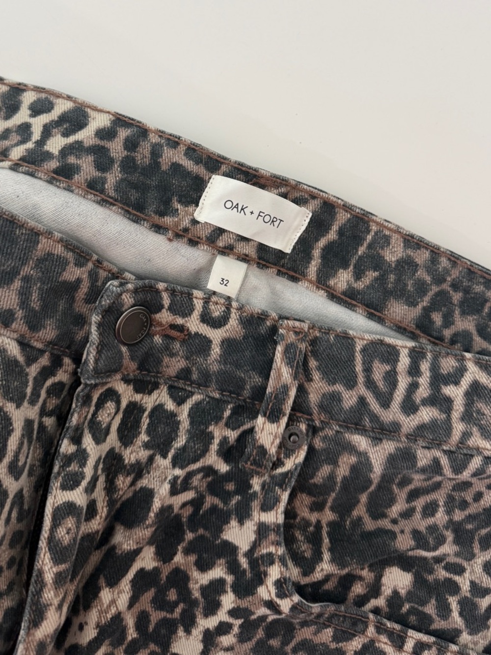 OAK + FORT Leopard-Print Wide-Leg Jeans in Brown and Black SIZE 32 - Picture 7 of 7